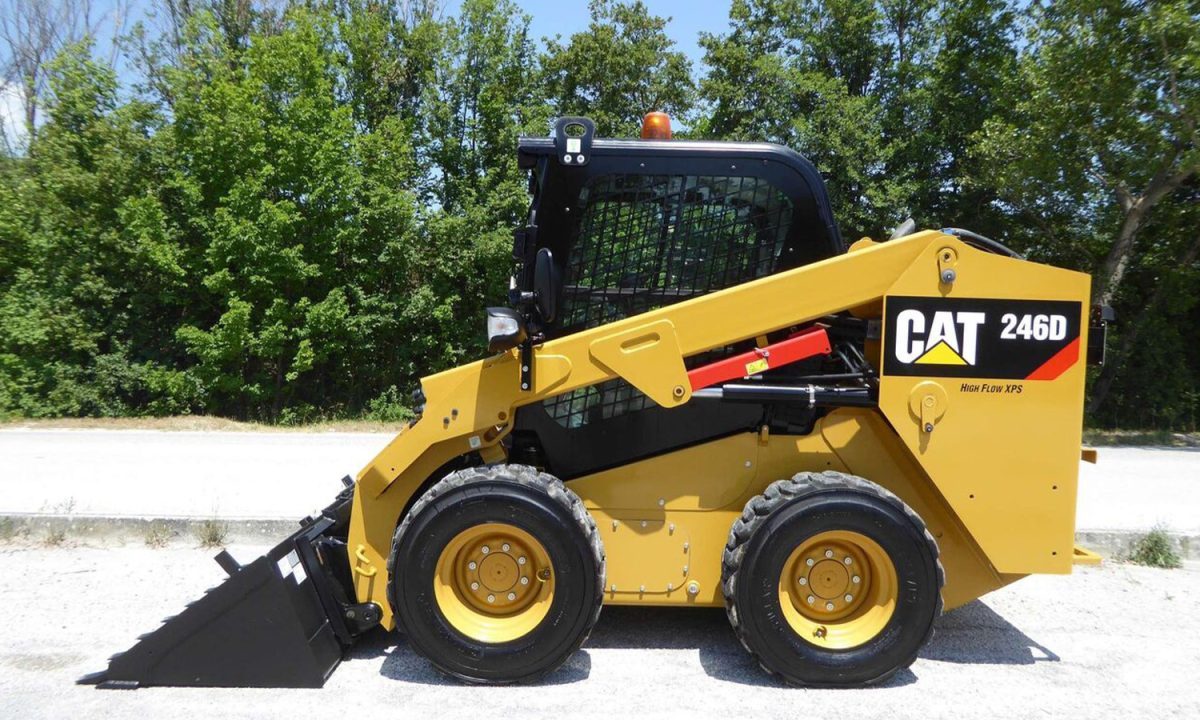 MINICARGADOR-CATERPILLAR-246D3-CAB